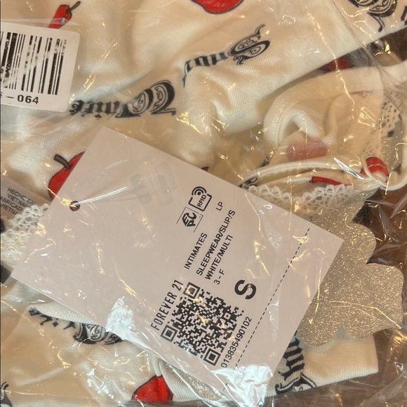 NWT Disney x Forever 21 Red Apple and Black text - Picture 2 of 13